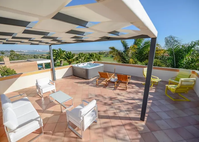 Ria Alvor Luxurious Golfview Villa