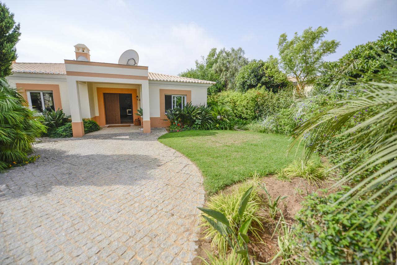 Ria Alvor Luxurious Golfview Lagos
