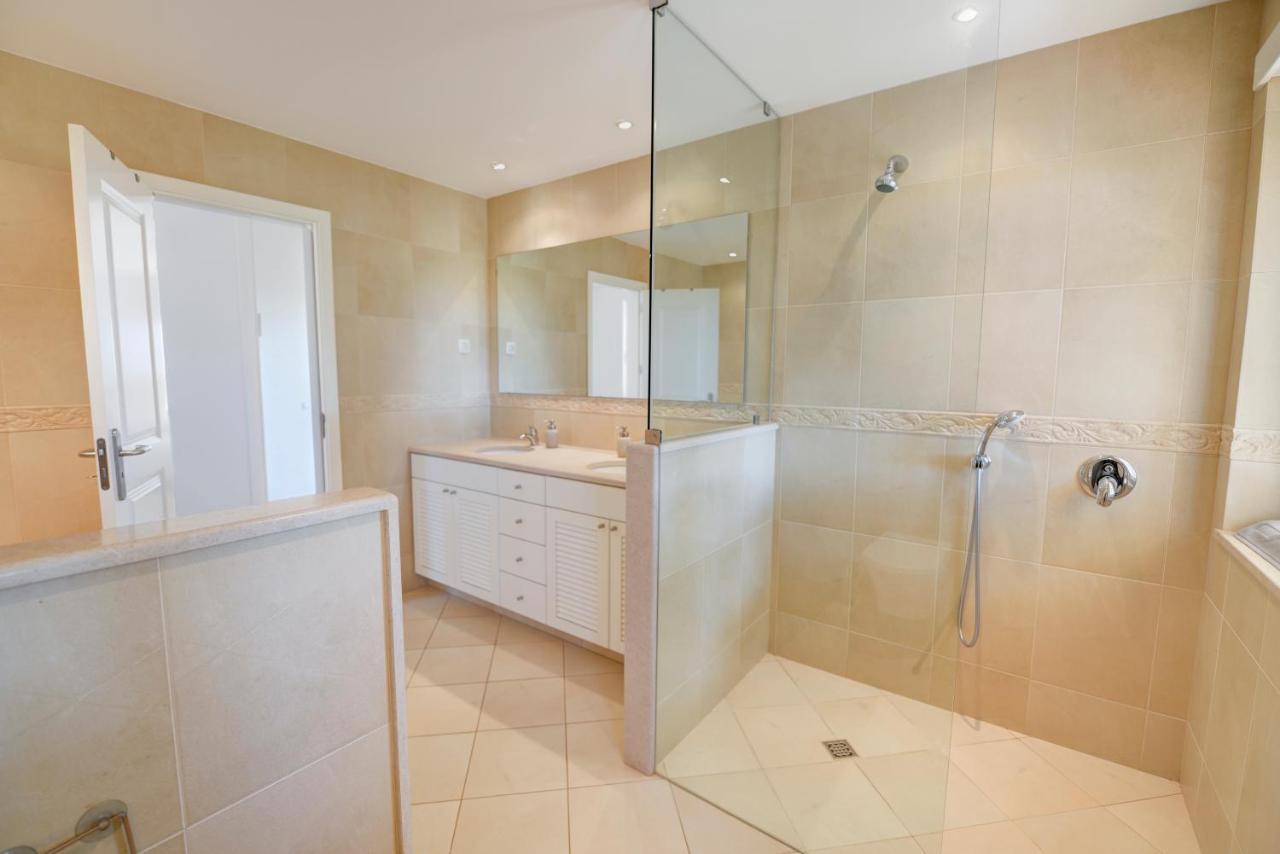 Ria Alvor Luxurious Golfview